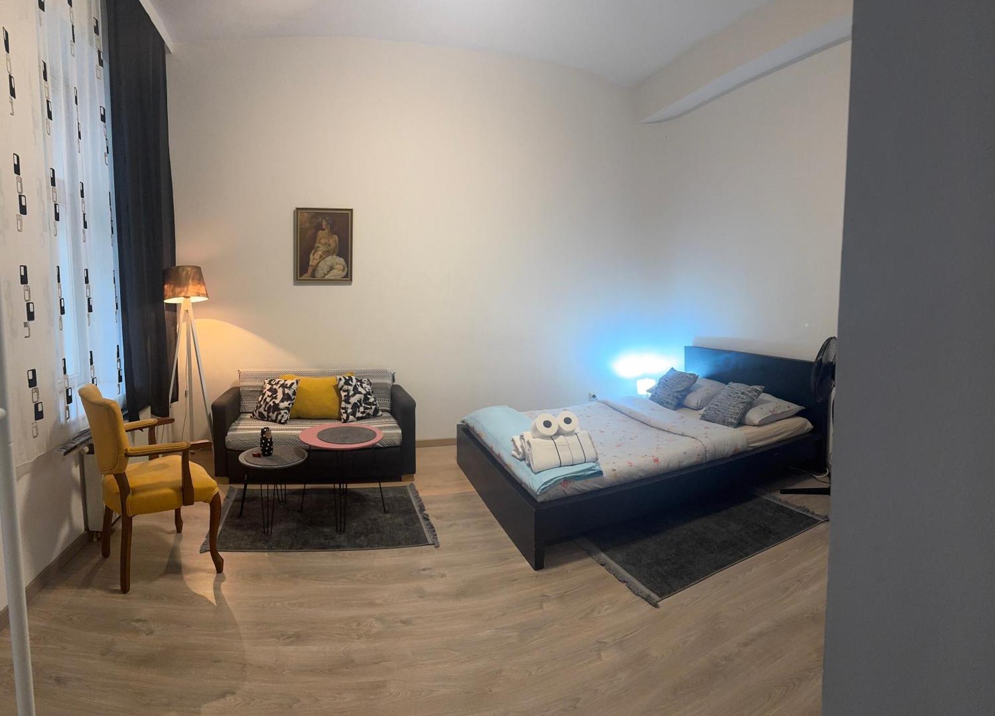 Ganze Klein Unterkunft 1100 Wien מראה חיצוני תמונה